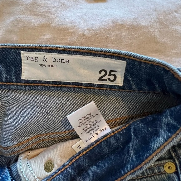 Rag & Bone Wren Slim Jeans in Huntley. Size 25 - Picture 4 of 7